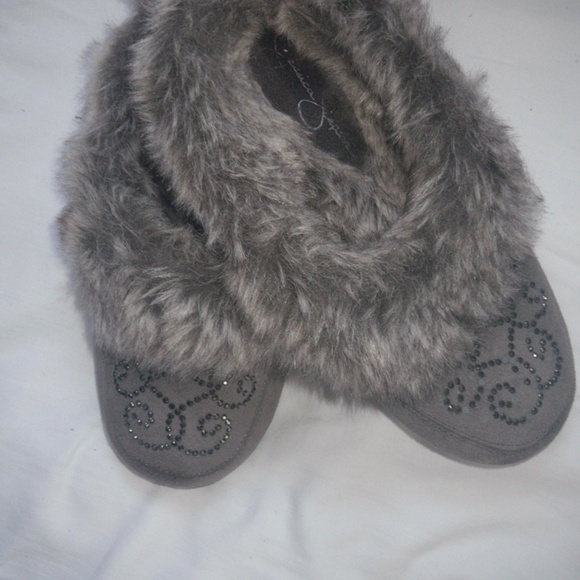 Jessica Simpson Slippers - Picture 1 of 8